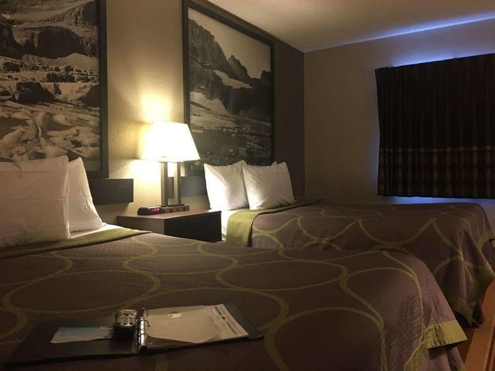 Super 8 By Wyndham Helena Motel Dış mekan fotoğraf